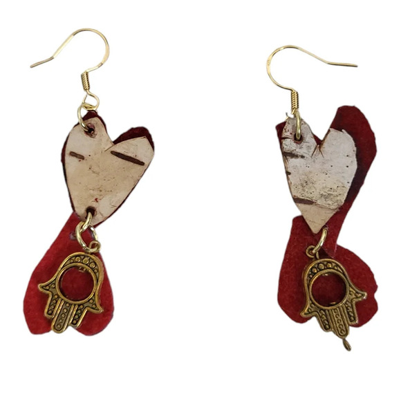 18K Gold Plated Suede Heart White Birch Hamsa Hand Earrings - Picture 4 of 4